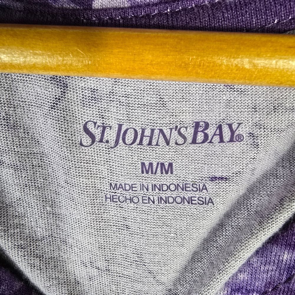 St. John's Bay Lavender Paisley  V-Neck Tee - Picture 5 of 6